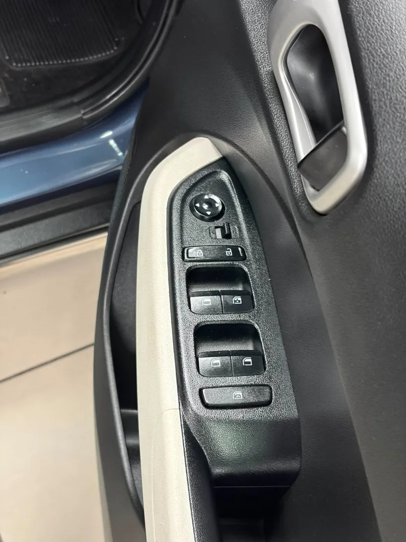 2023 Hyundai VENUE VENUE 1.2 PREMIUM MT MY24 thumbnail 16