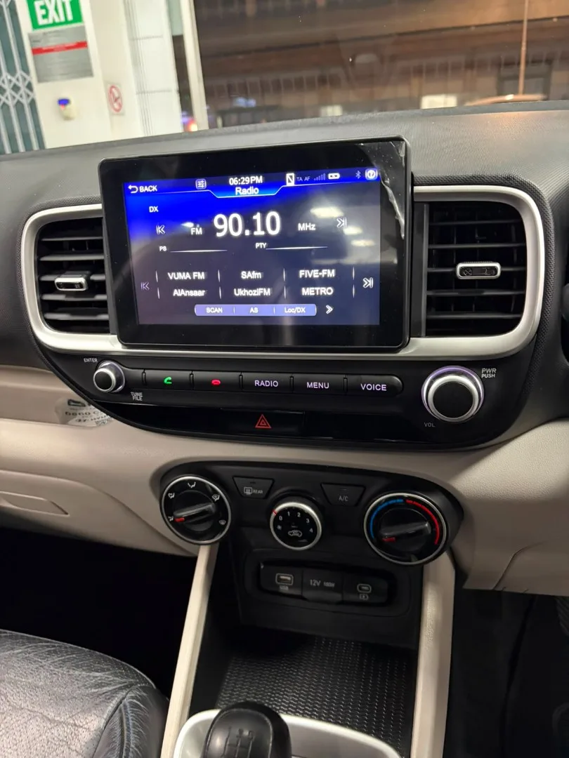 2023 Hyundai VENUE VENUE 1.2 PREMIUM MT MY24 thumbnail 17