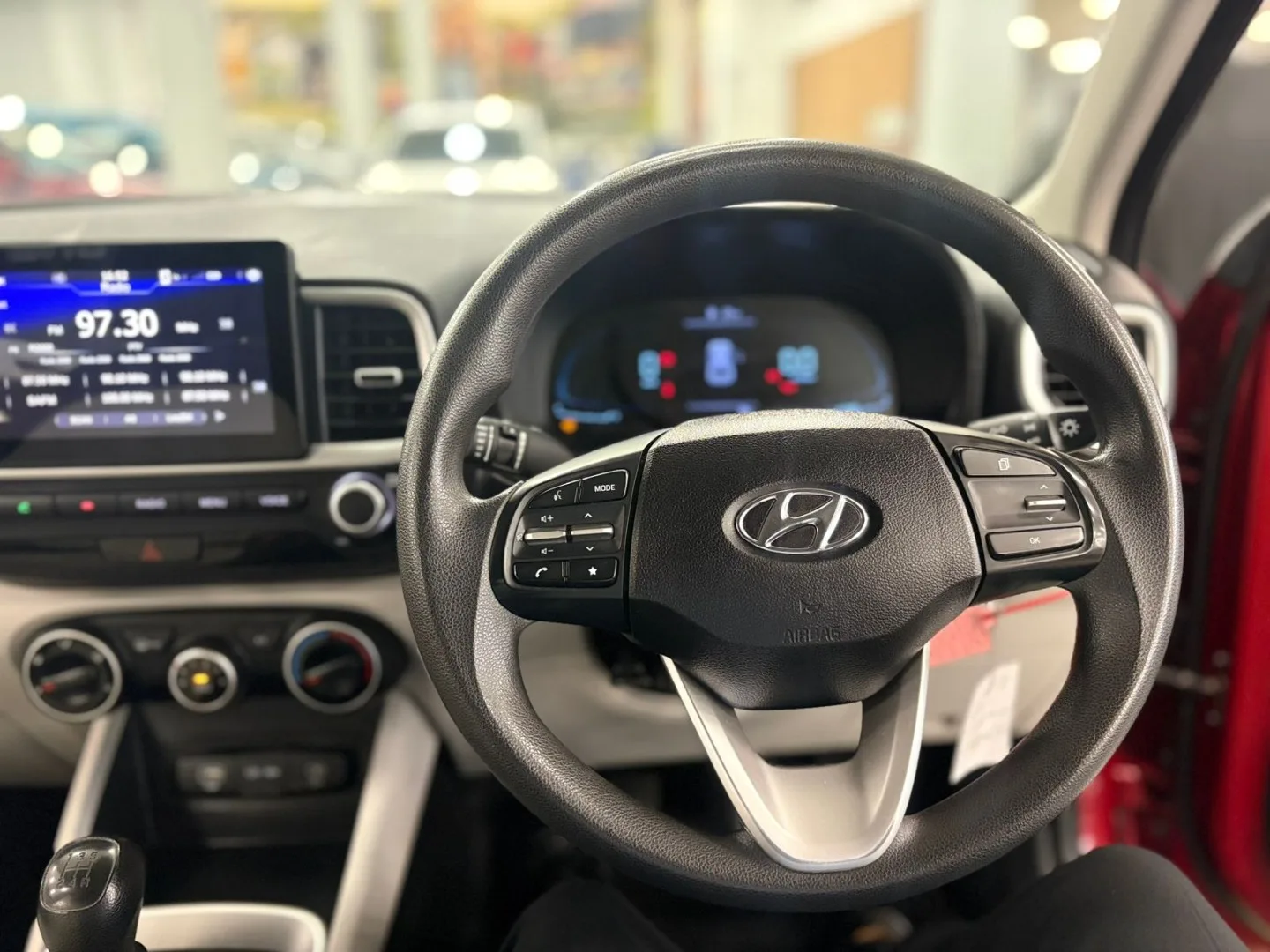 2025 Hyundai VENUE VENUE 1.2 PREMIUM MT MY24 thumbnail 15