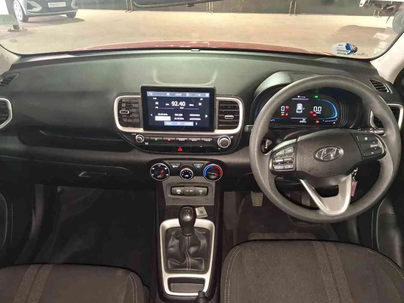2024 Hyundai VENUE VENUE 1.2 PREMIUM MT MY24 thumbnail 15