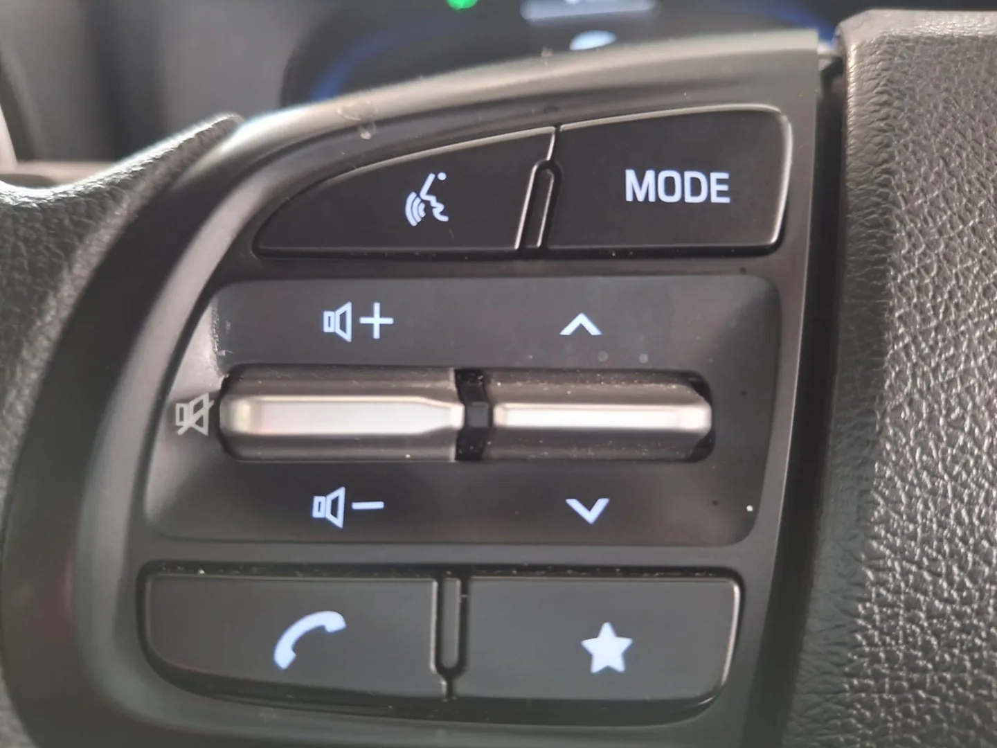 2025 Hyundai VENUE VENUE 1.2 PREMIUM MT MY24 thumbnail 13