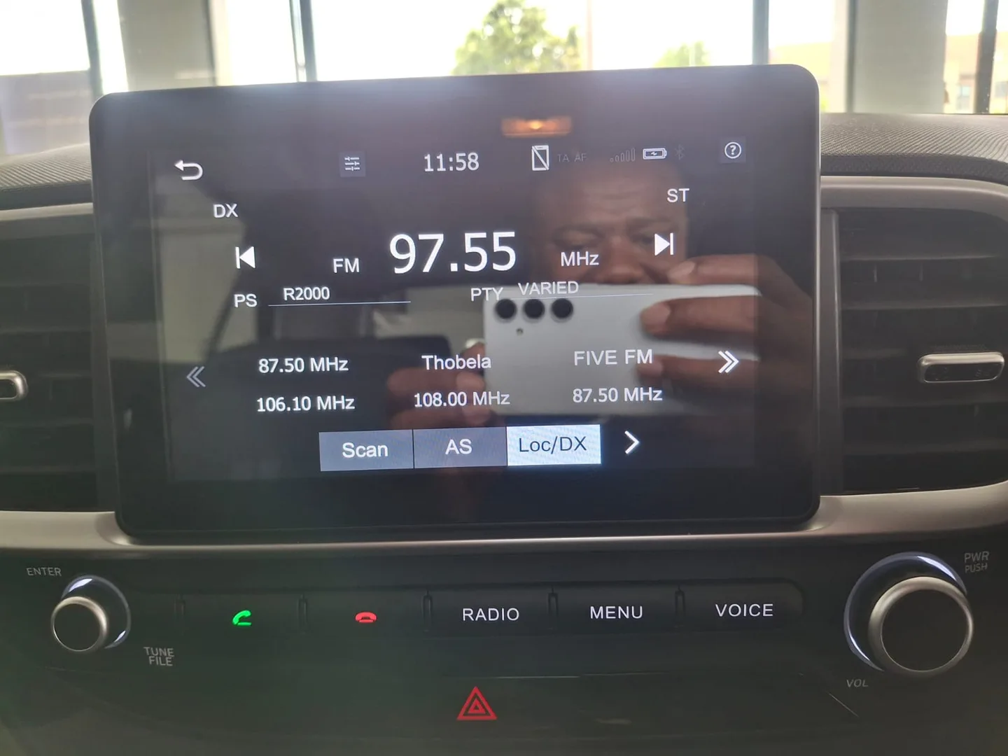 2025 Hyundai VENUE VENUE 1.2 PREMIUM MT MY24 thumbnail 10