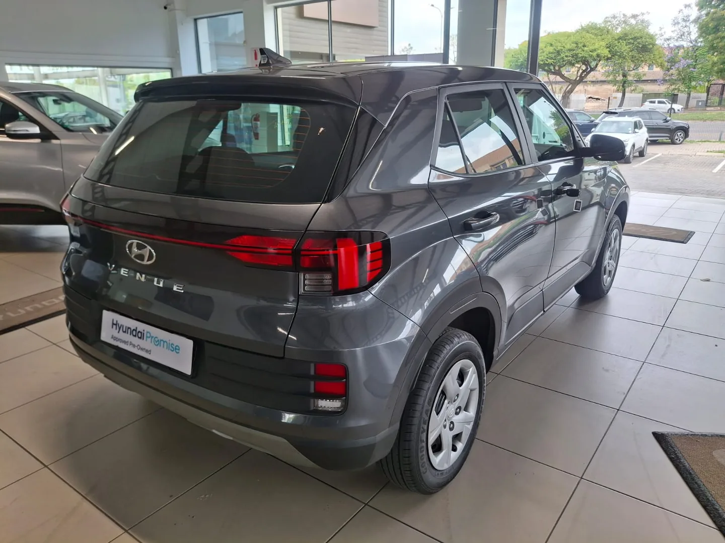 2025 Hyundai VENUE VENUE 1.2 PREMIUM MT MY24 thumbnail 5