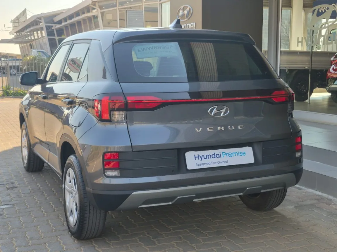 2024 Hyundai VENUE Venue 1.2 Motion thumbnail 3