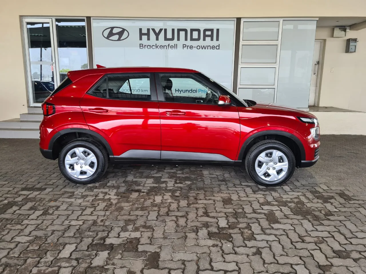 2024 Hyundai VENUE VENUE 1.2 PREMIUM MT MY24 thumbnail 17
