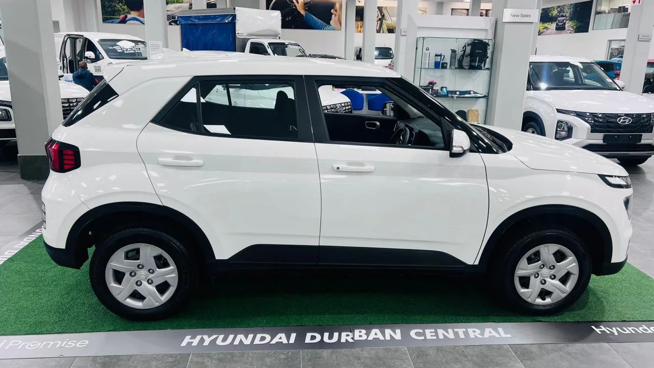 2024 Hyundai VENUE VENUE 1.2 PREMIUM MT MY24 thumbnail 8
