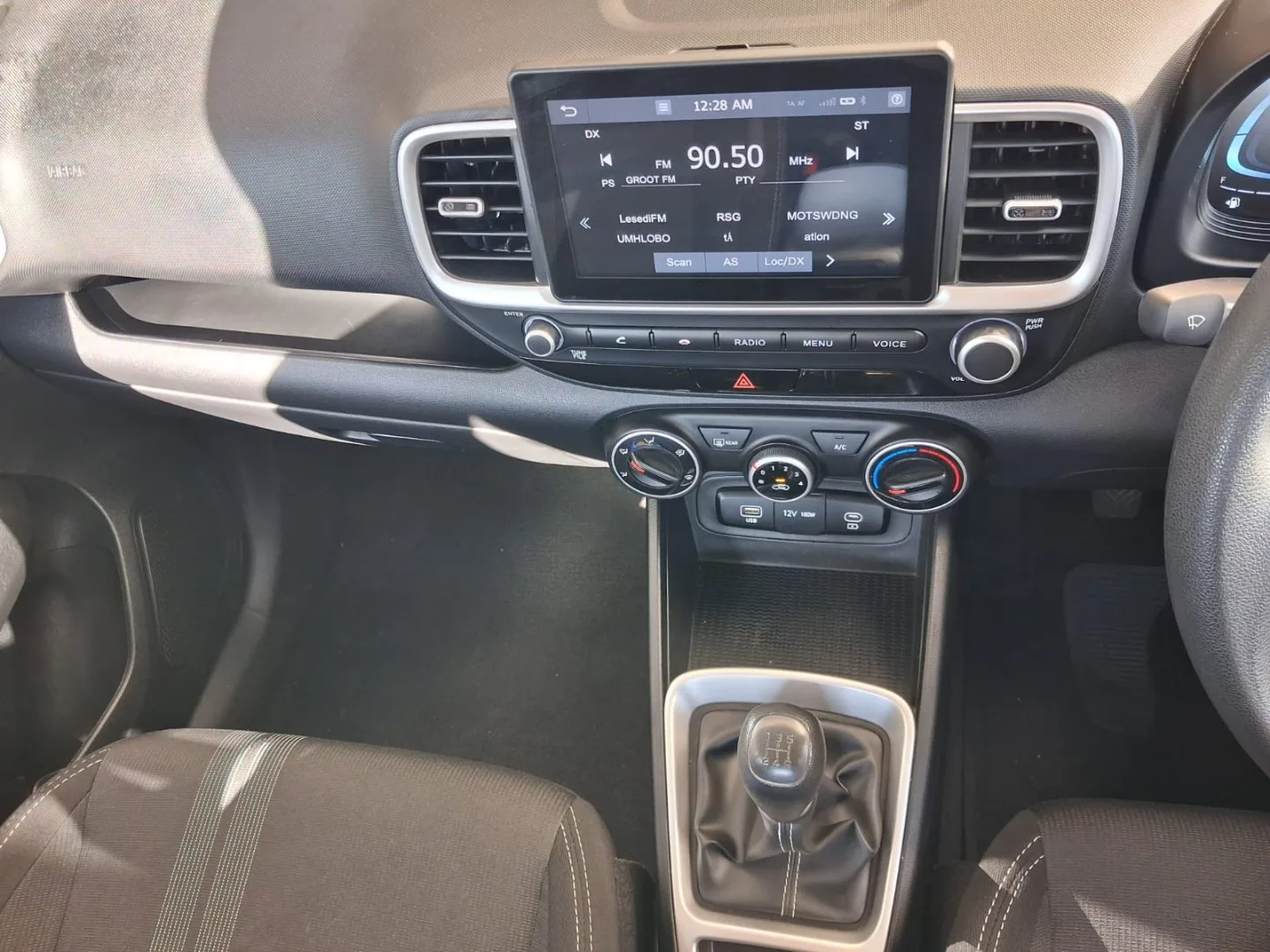 2024 Hyundai VENUE VENUE 1.2 PREMIUM MT MY24 thumbnail 10