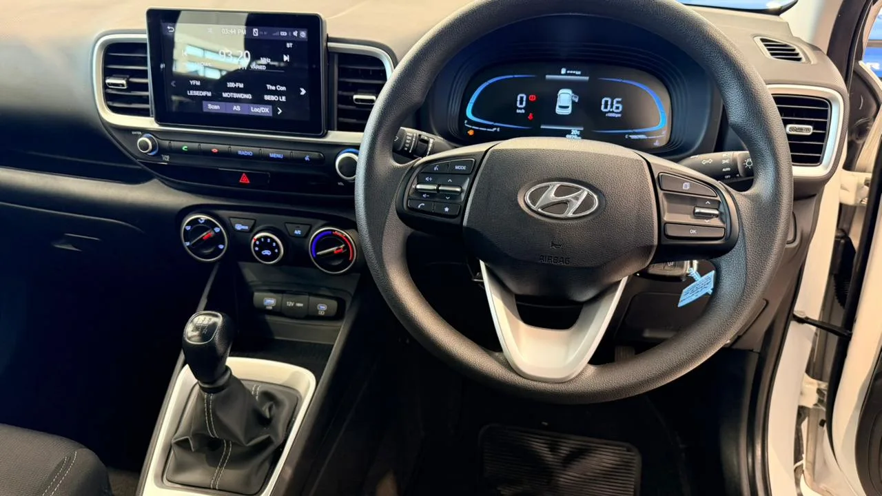 2024 Hyundai VENUE VENUE 1.2 PREMIUM MT MY24 thumbnail 13