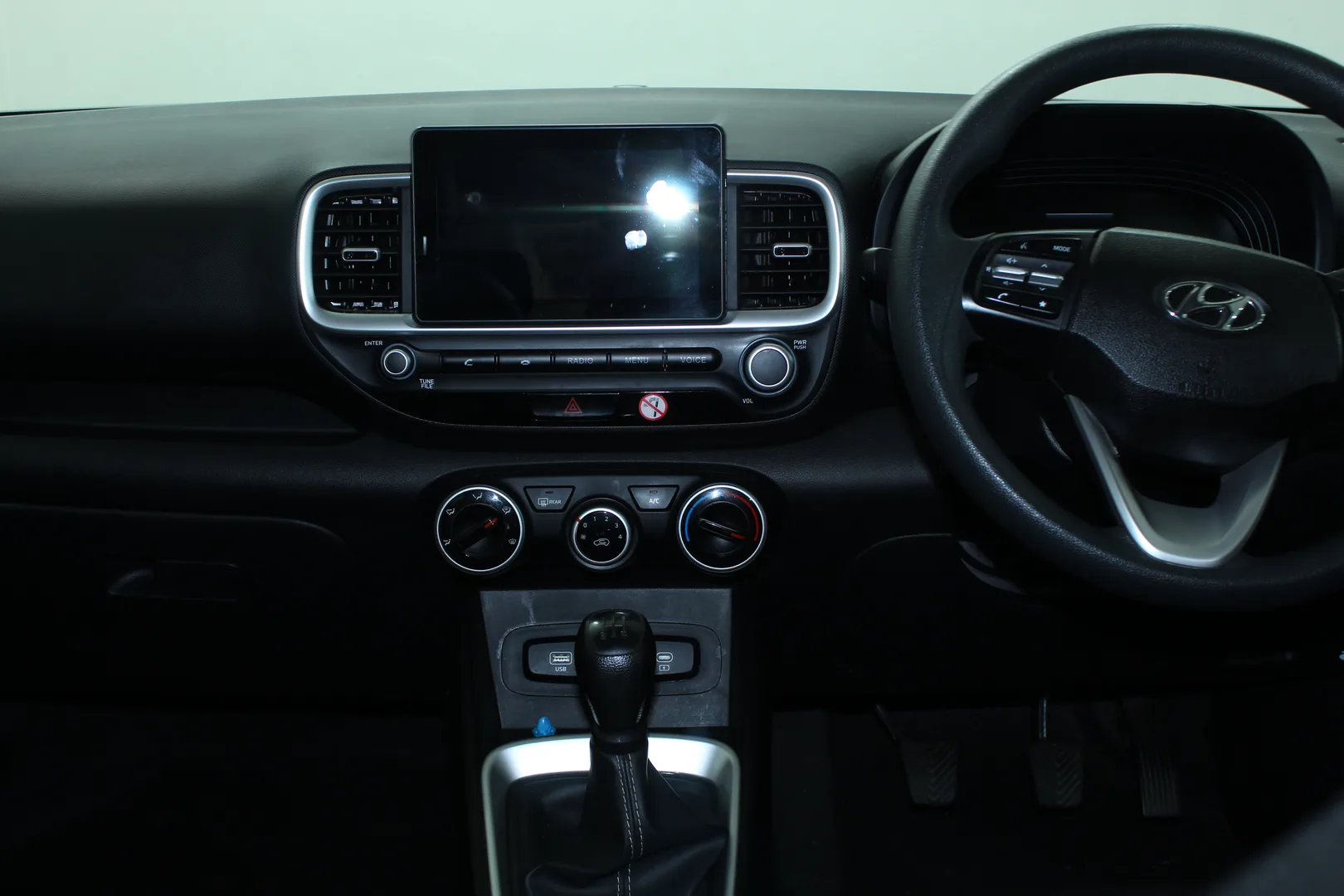 2024 Hyundai VENUE VENUE 1.2 PREMIUM MT MY24 thumbnail 8