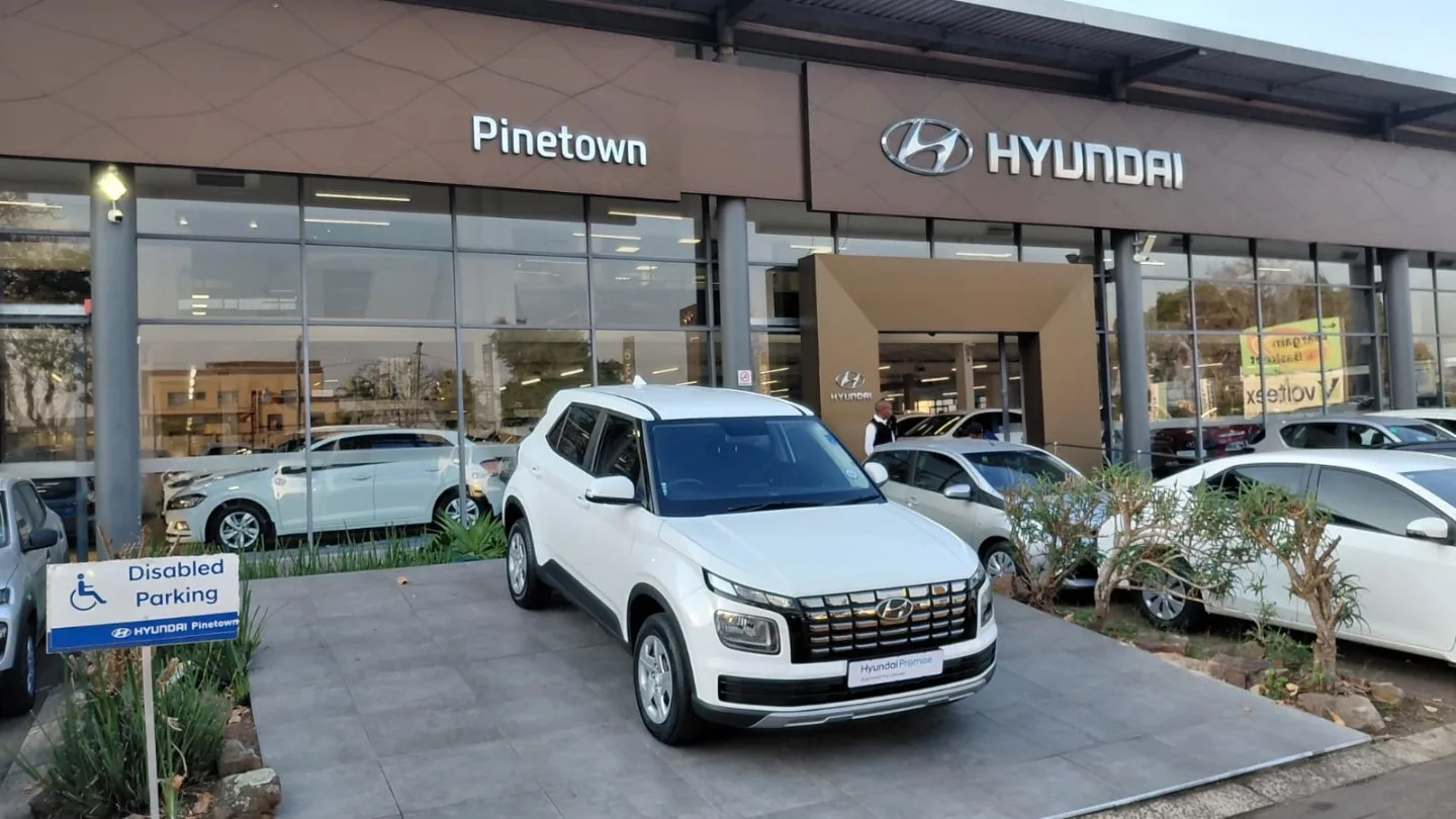2024 Hyundai VENUE VENUE 1.2 PREMIUM MT MY24 thumbnail 9