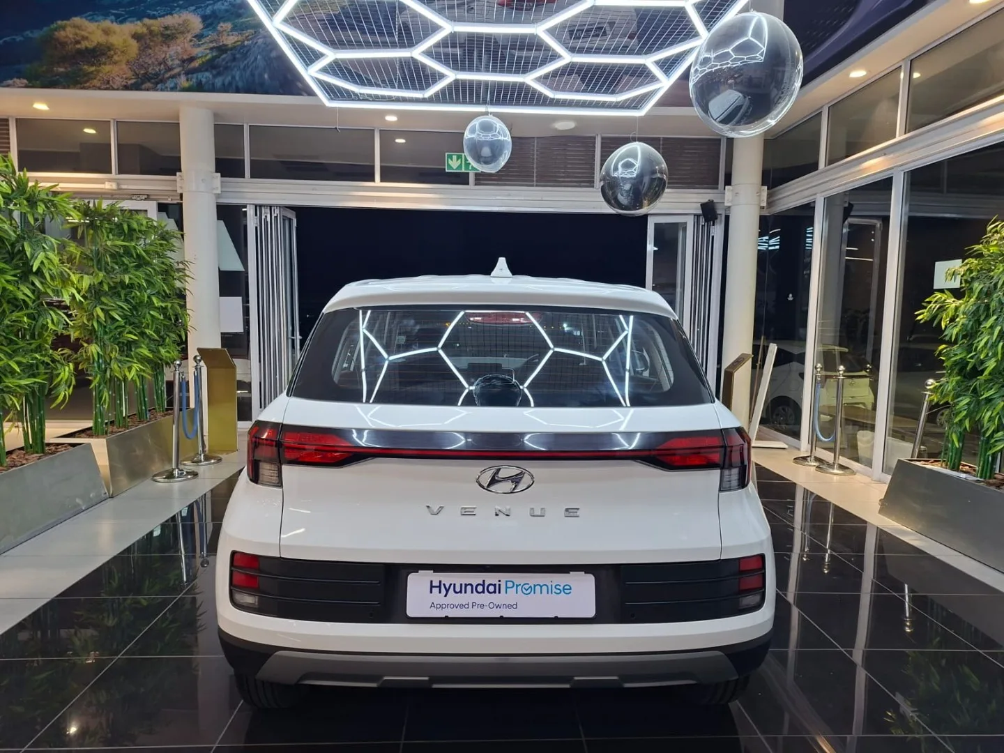 2024 Hyundai VENUE VENUE 1.2 PREMIUM MT MY24 thumbnail 5