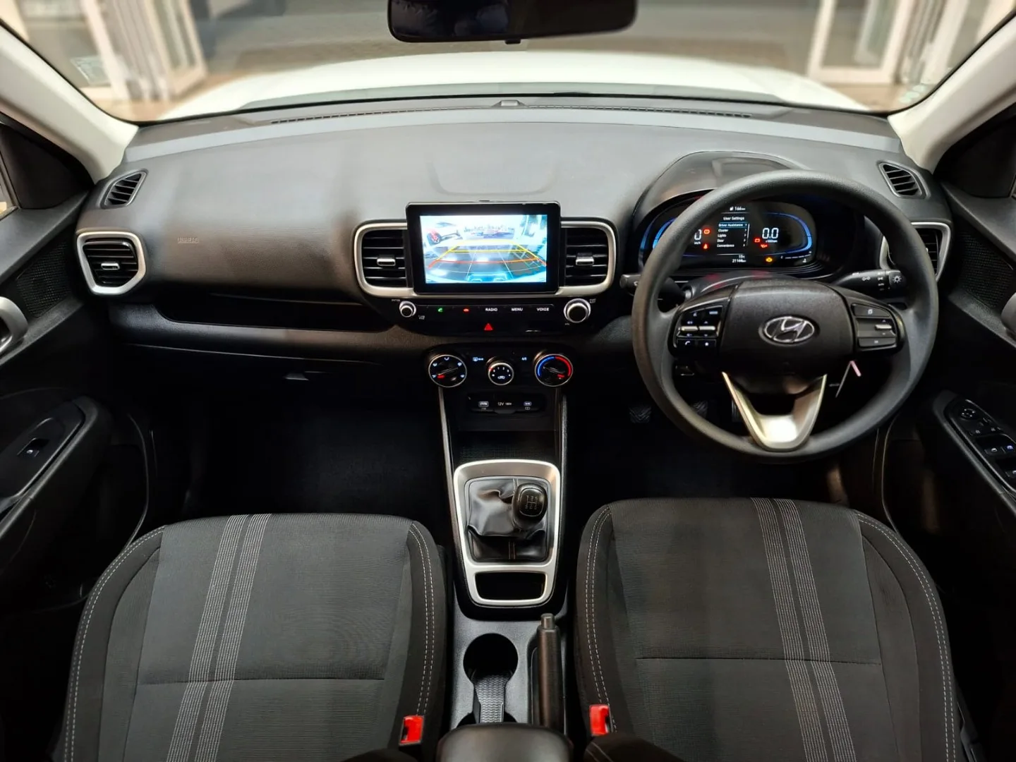 2024 Hyundai VENUE VENUE 1.2 PREMIUM MT MY24 thumbnail 10