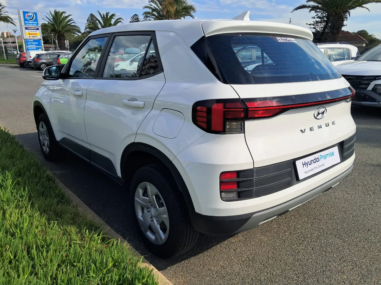 2024 Hyundai VENUE VENUE 1.2 PREMIUM MT MY24 thumbnail 5