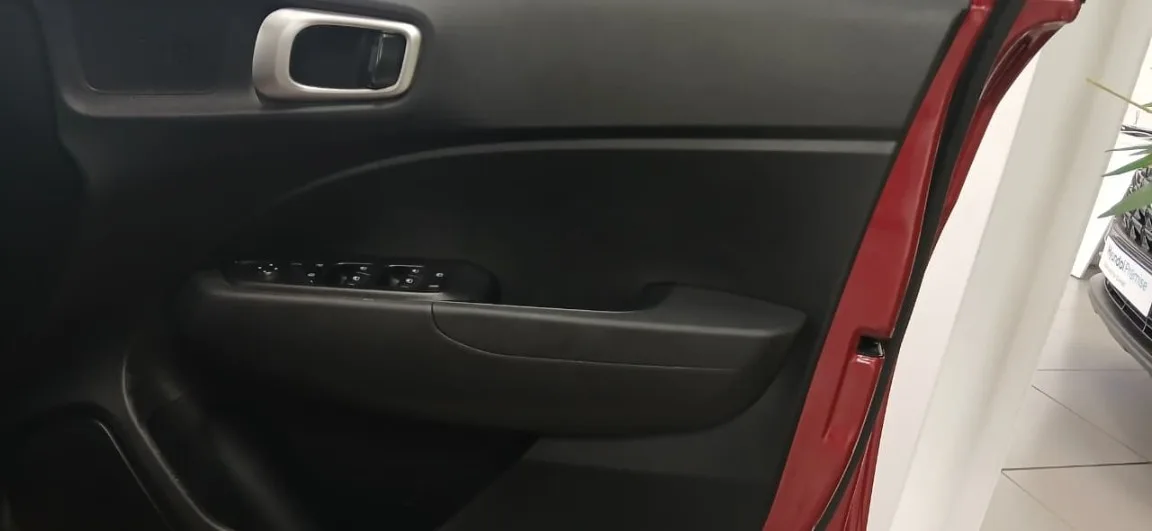 2024 Hyundai VENUE VENUE 1.2 PREMIUM MT MY24 thumbnail 17