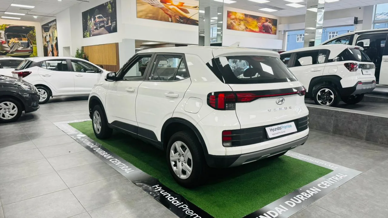 2024 Hyundai VENUE VENUE 1.2 PREMIUM MT MY24 thumbnail 5