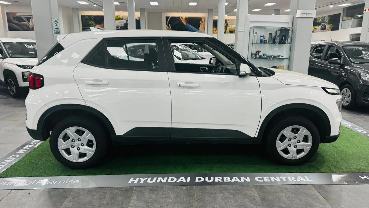2024 Hyundai VENUE VENUE 1.2 PREMIUM MT MY24 thumbnail 8