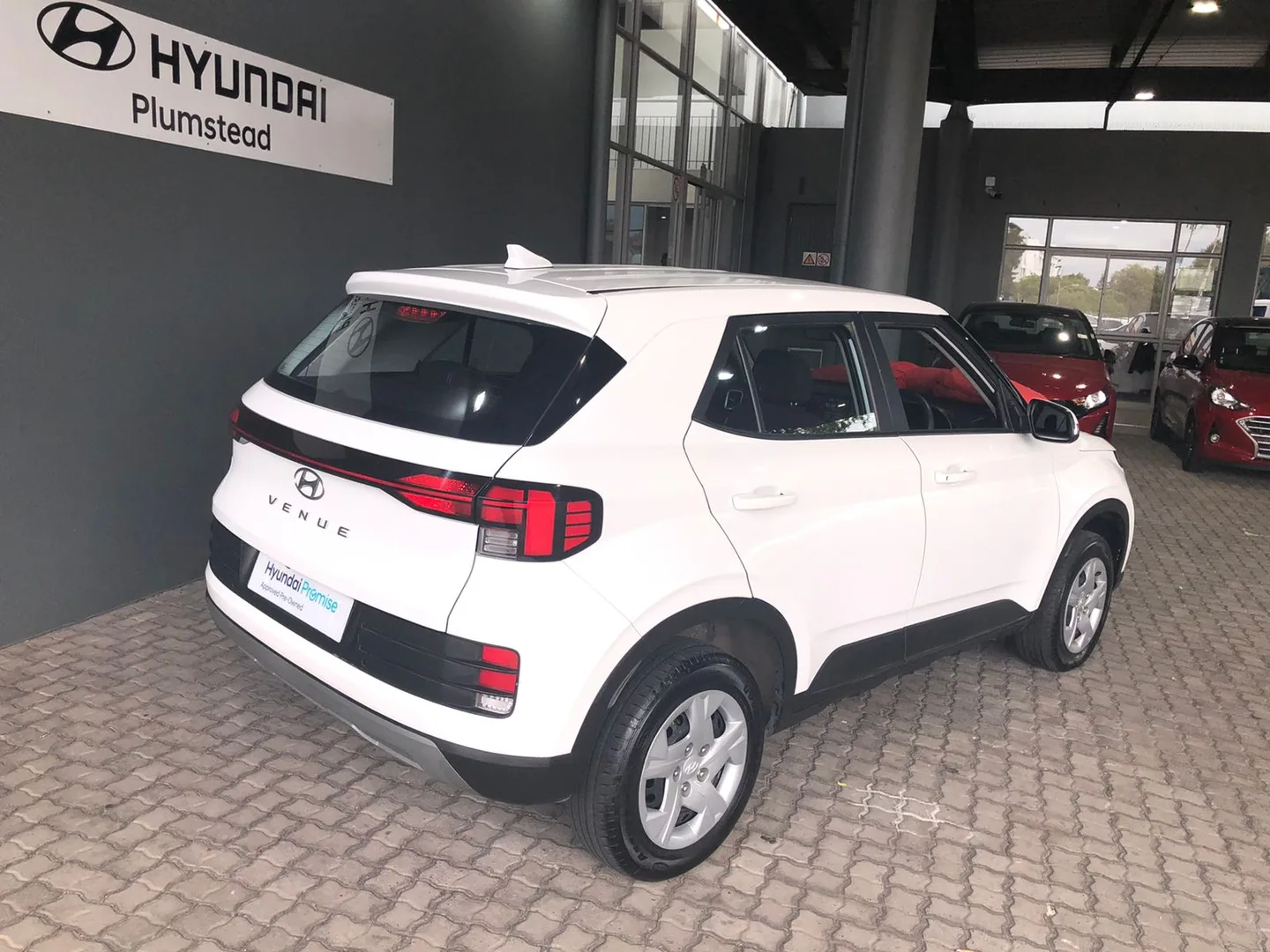 2024 Hyundai VENUE VENUE 1.2 PREMIUM MT MY24 thumbnail 13
