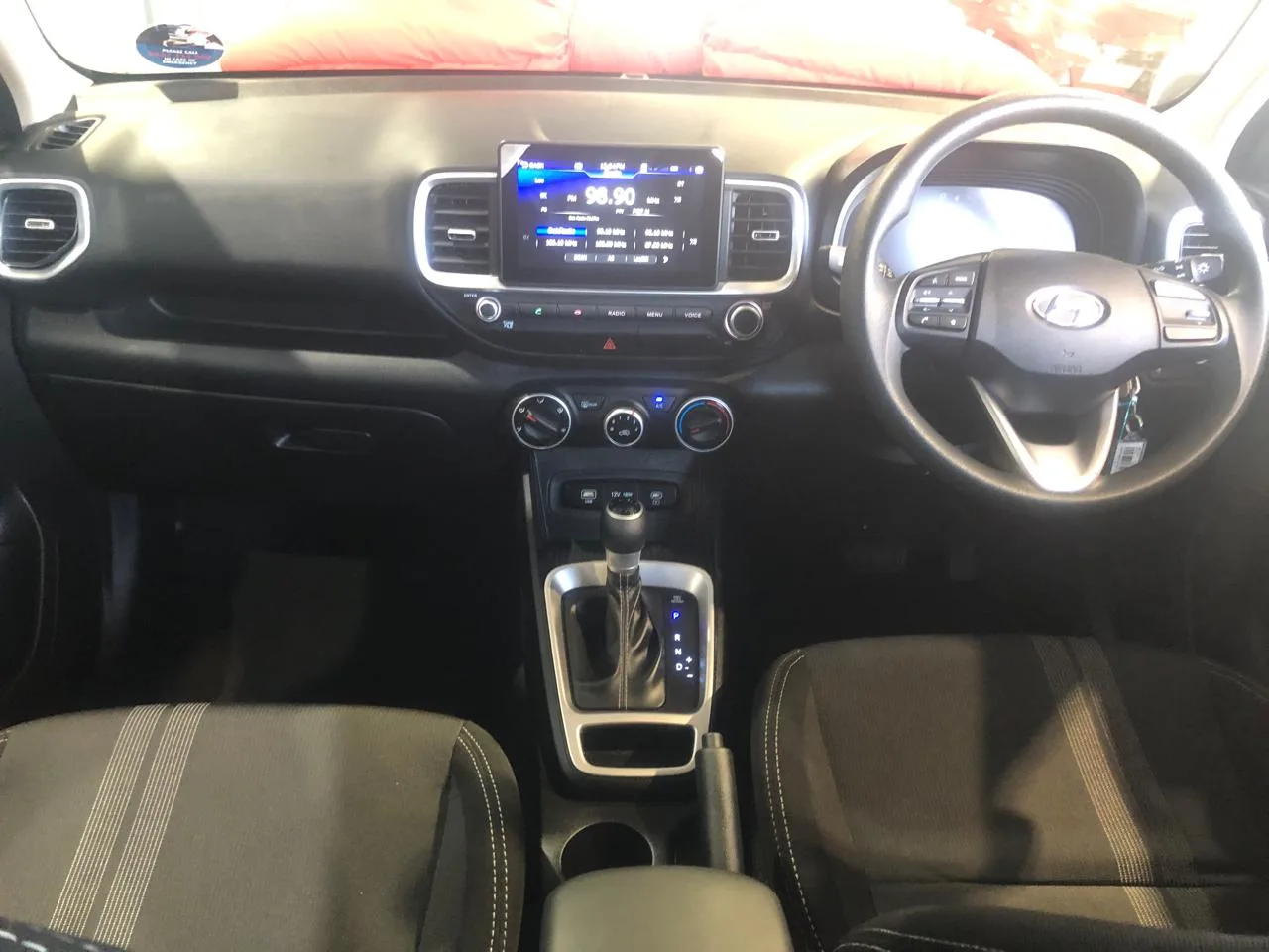 2024 Hyundai VENUE VENUE 1.2 PREMIUM MT MY24 thumbnail 17