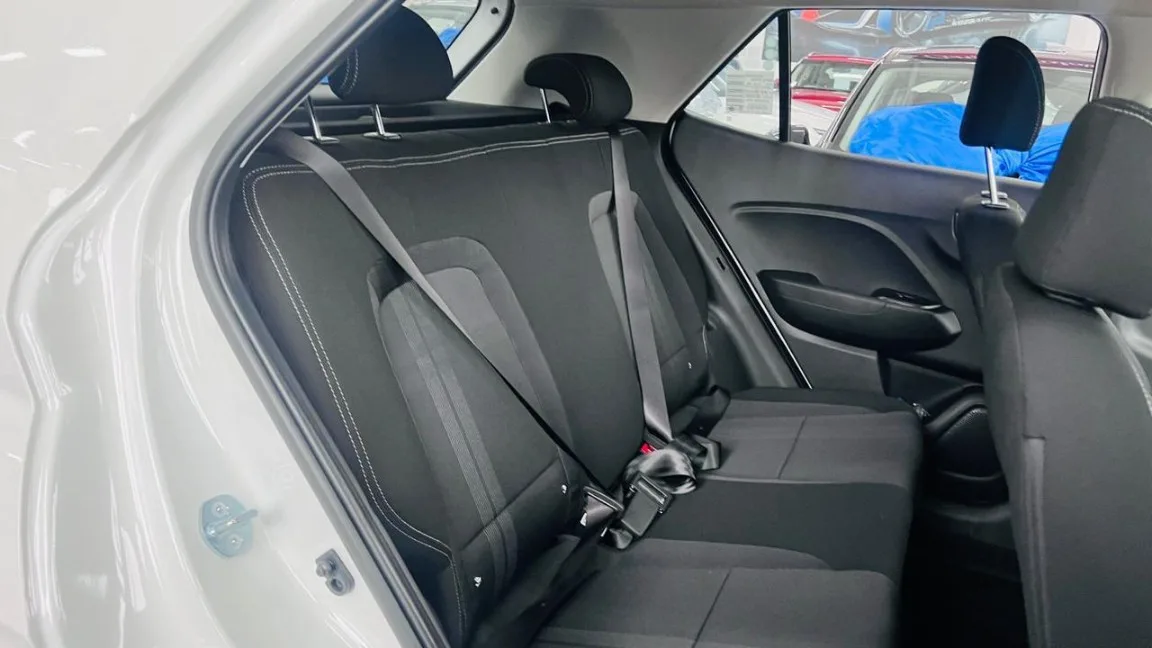 2025 Hyundai VENUE VENUE 1.2 PREMIUM MT MY24 thumbnail 16