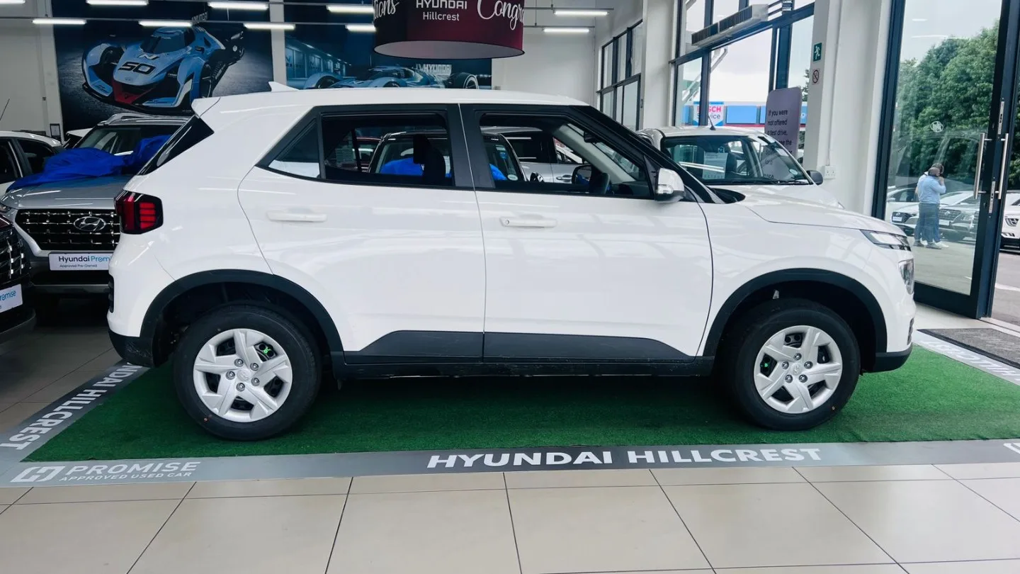 2025 Hyundai VENUE VENUE 1.2 PREMIUM MT MY24 thumbnail 16