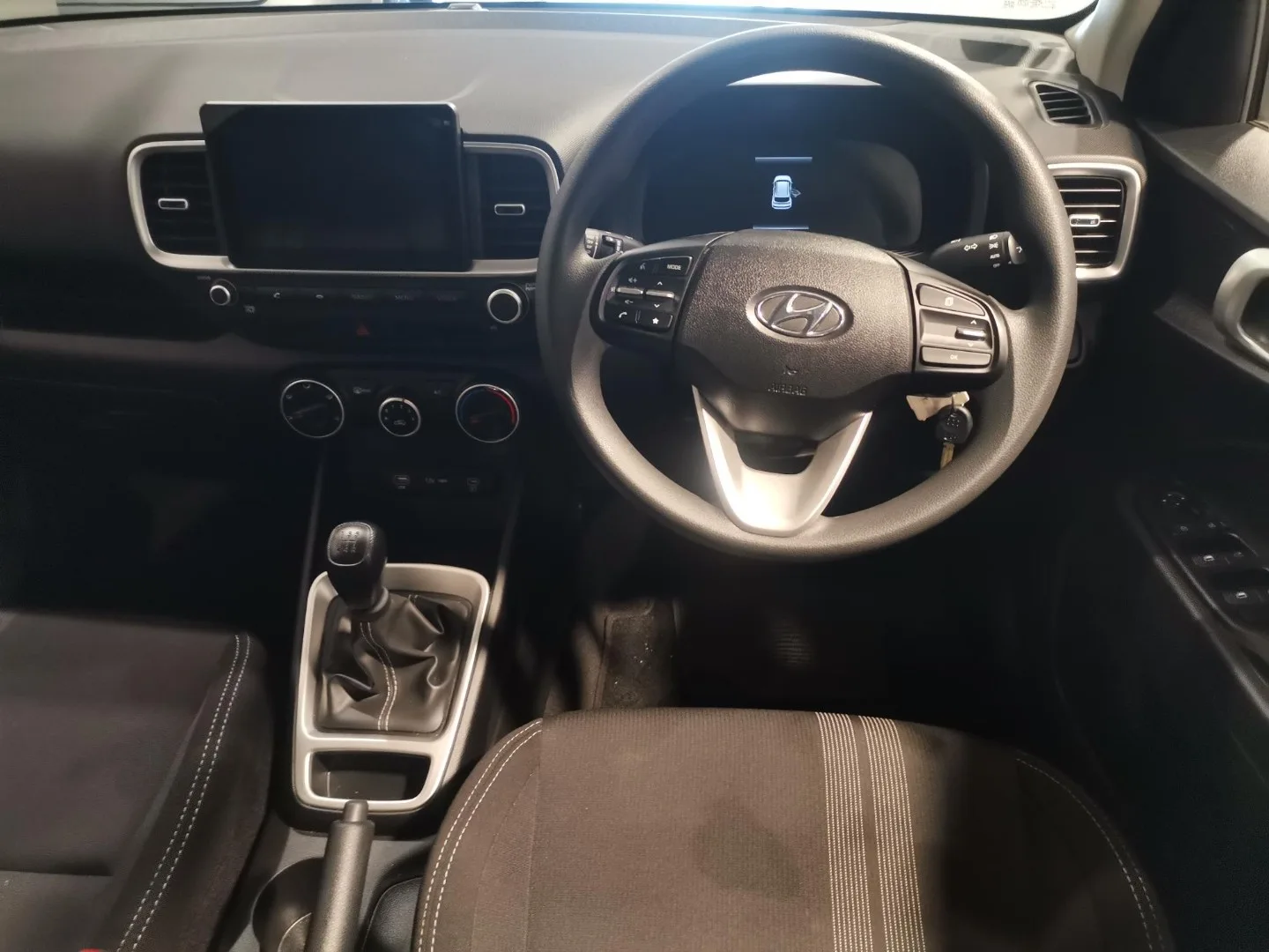 2025 Hyundai VENUE VENUE 1.2 PREMIUM MT MY24 thumbnail 11