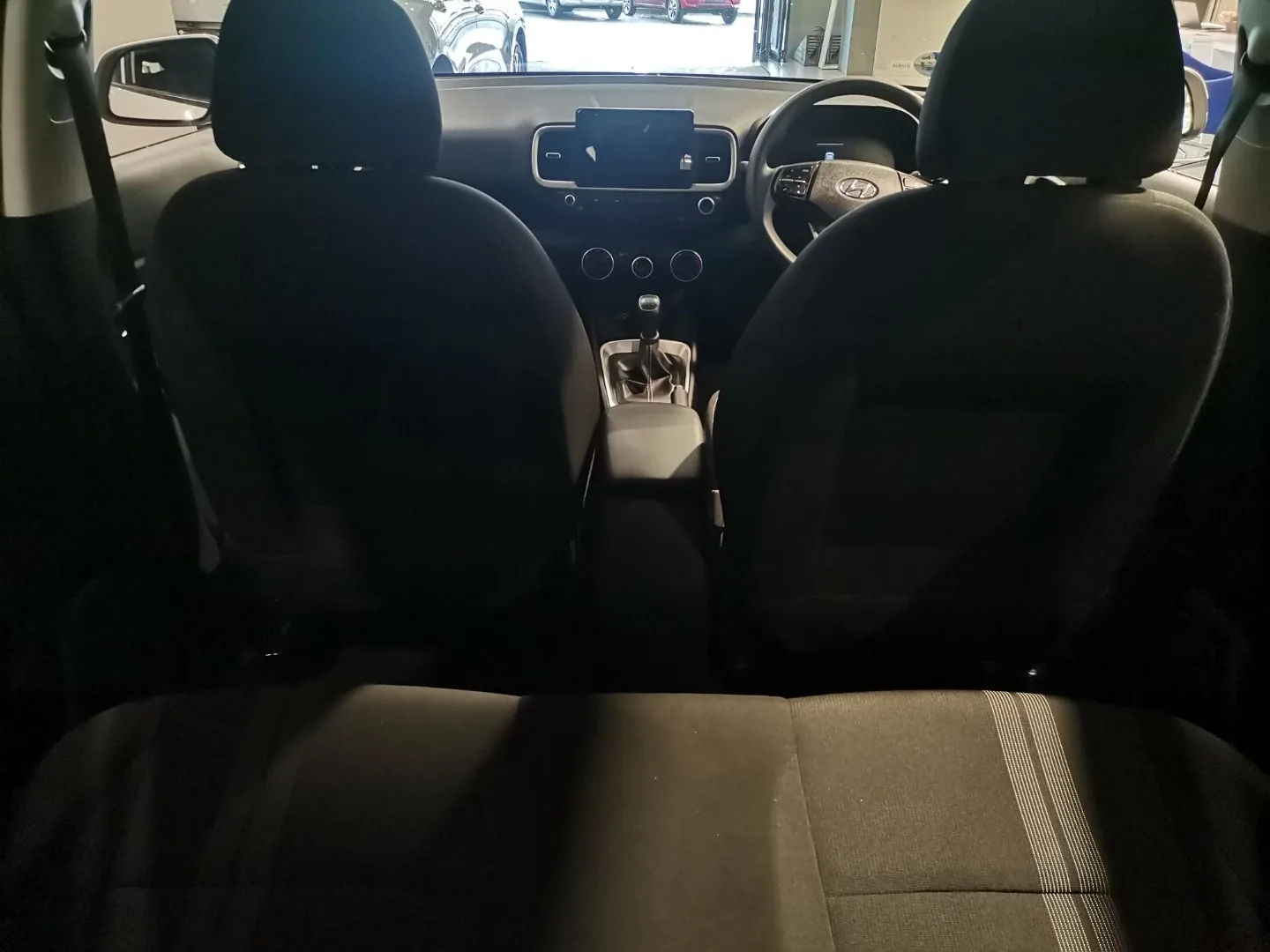 2025 Hyundai VENUE VENUE 1.2 PREMIUM MT MY24 thumbnail 8