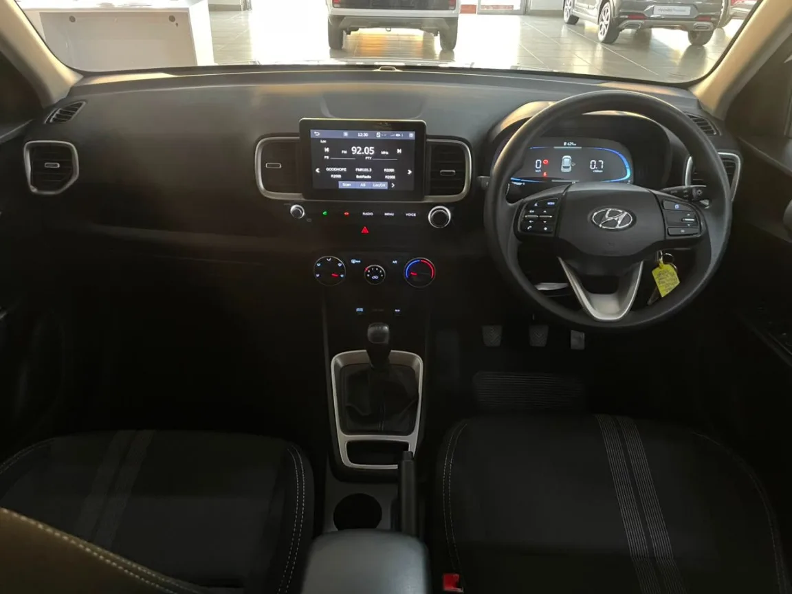 2025 Hyundai VENUE VENUE 1.2 PREMIUM MT MY24 thumbnail 7