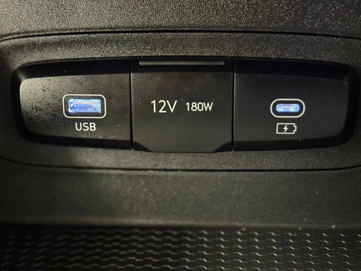2025 Hyundai VENUE VENUE 1.2 PREMIUM MT MY24 thumbnail 18