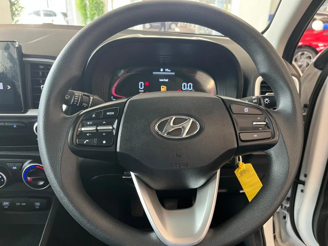 2025 Hyundai VENUE VENUE 1.2 PREMIUM MT MY24 thumbnail 16