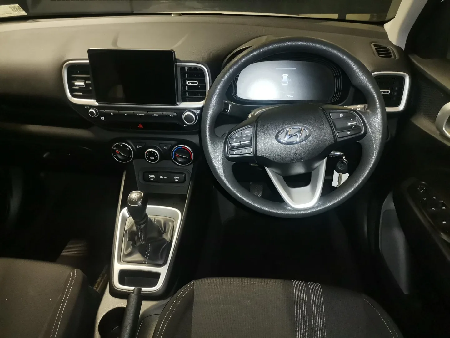 2025 Hyundai VENUE VENUE 1.2 PREMIUM MT MY24 thumbnail 10
