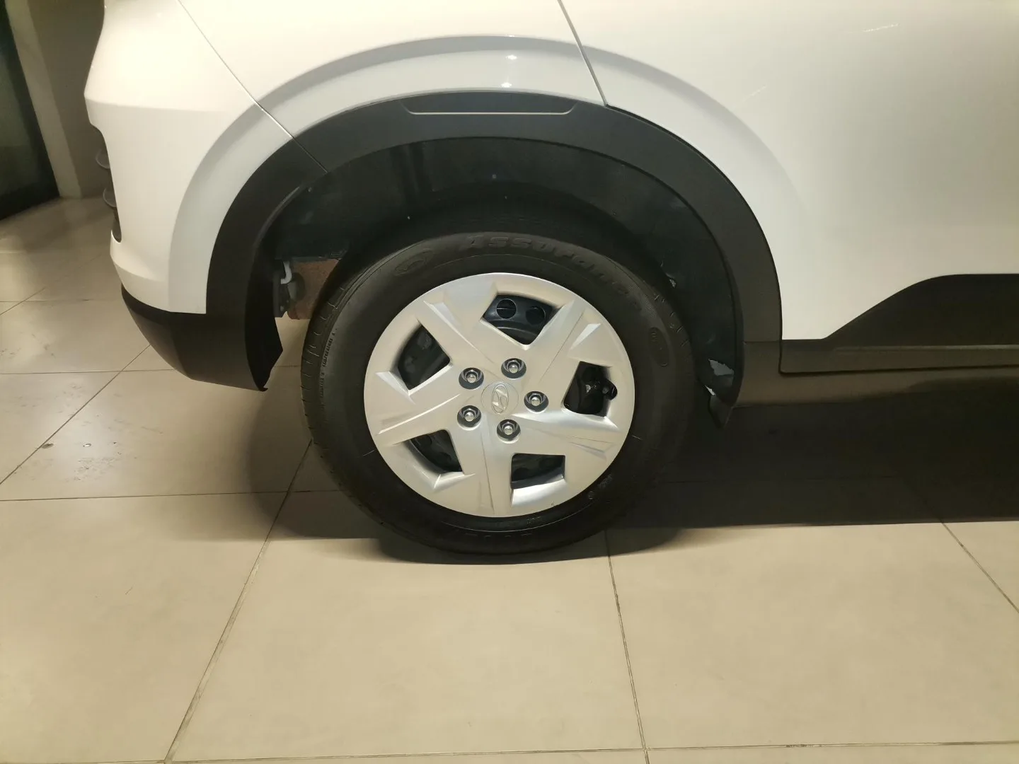 2025 Hyundai VENUE VENUE 1.2 PREMIUM MT MY24 thumbnail 18