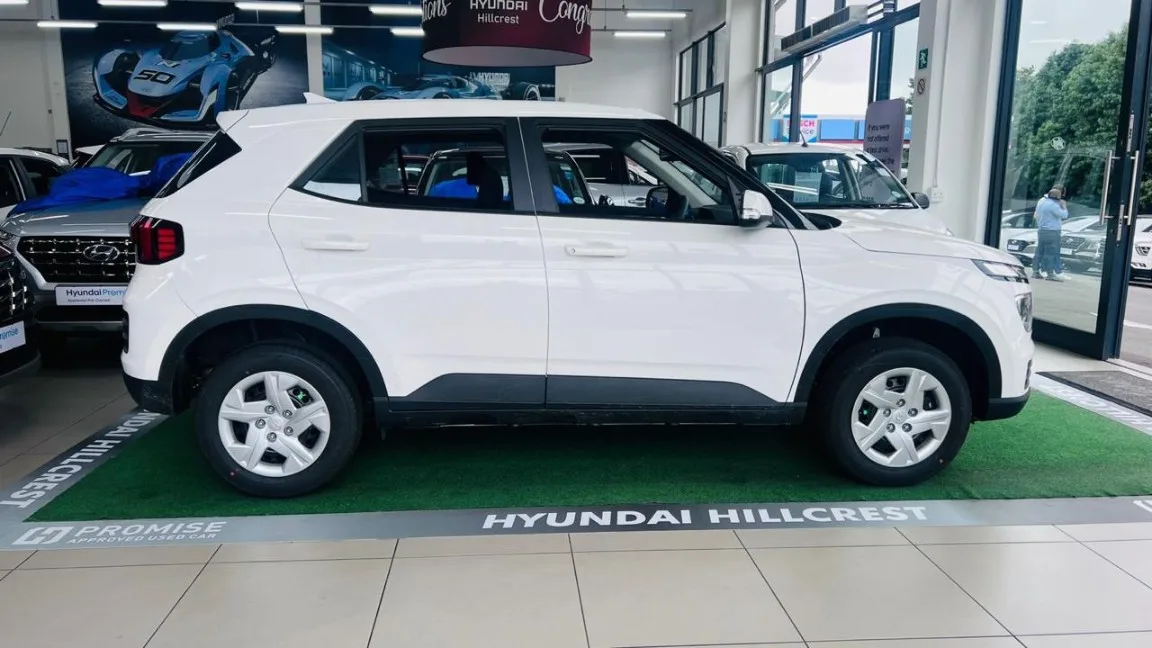 2025 Hyundai VENUE VENUE 1.2 PREMIUM MT MY24 thumbnail 4