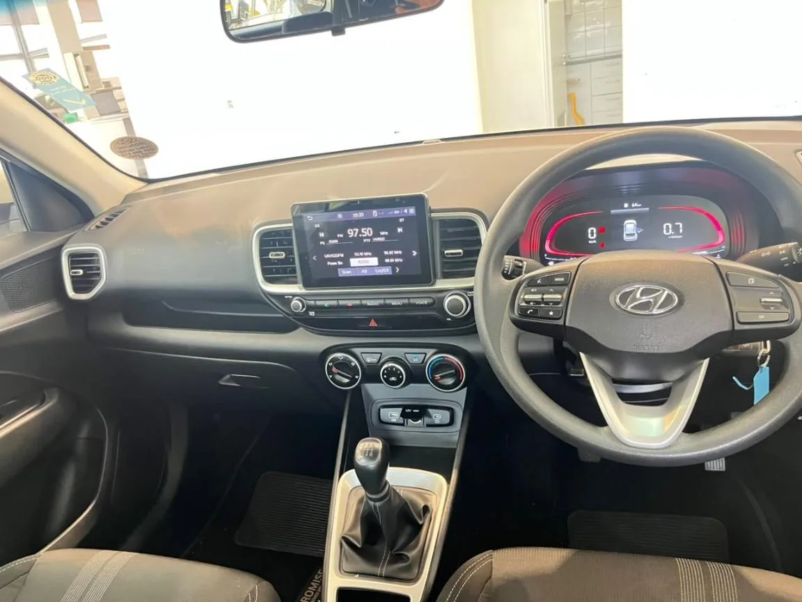 2025 Hyundai VENUE VENUE 1.2 PREMIUM MT MY24 thumbnail 8