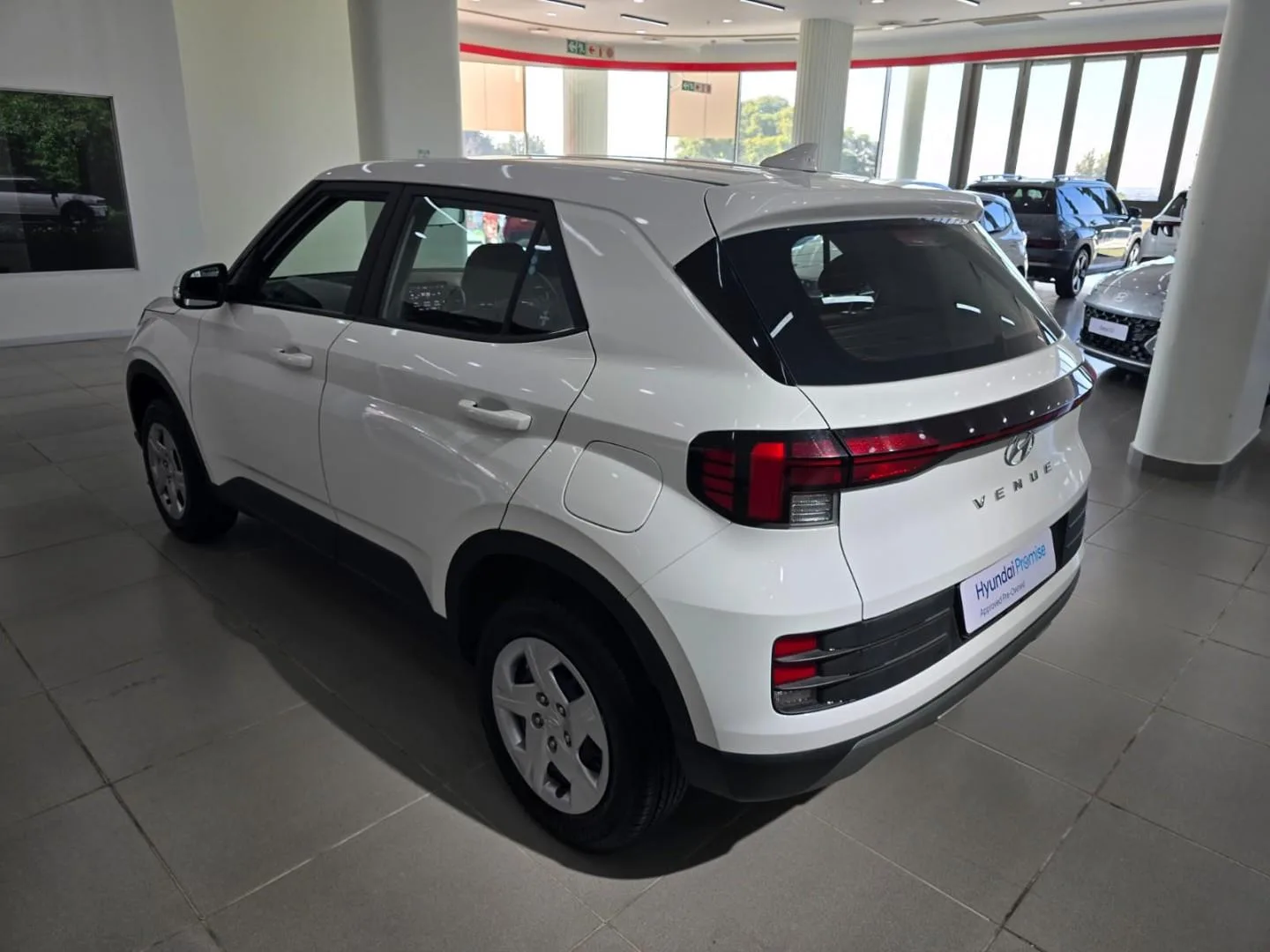 2025 Hyundai VENUE VENUE 1.2 PREMIUM MT MY24 thumbnail 5