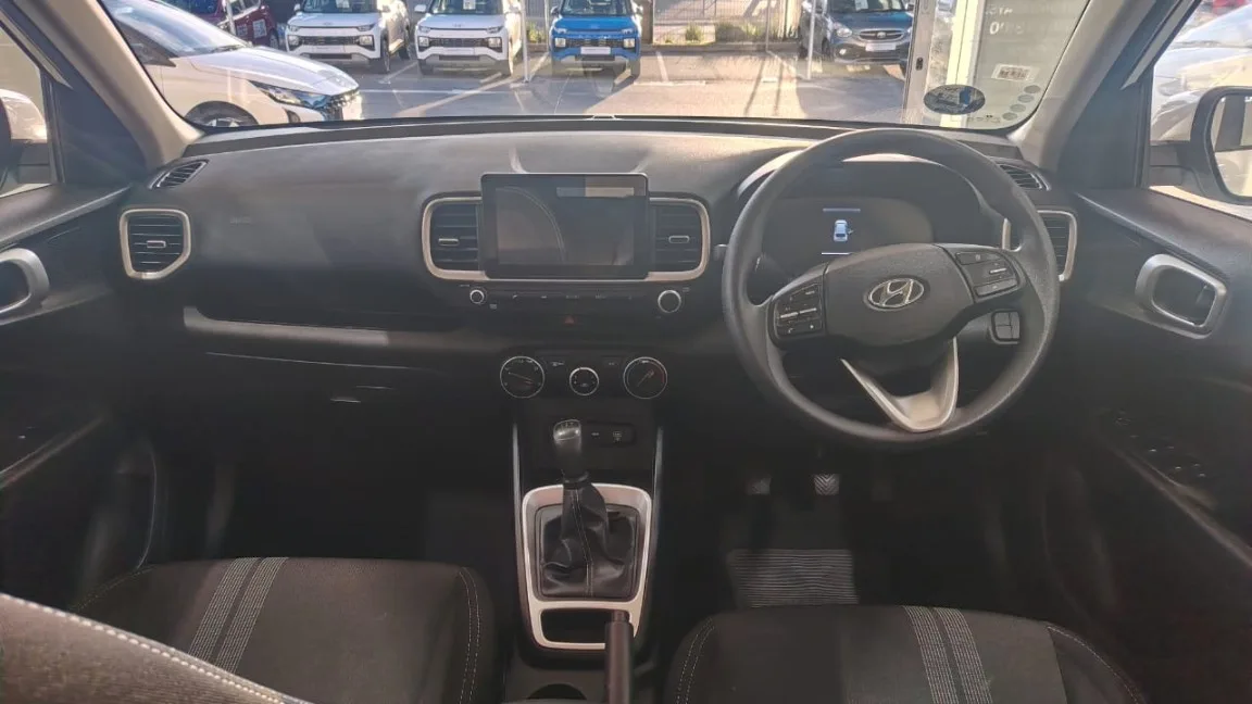 2025 Hyundai VENUE VENUE 1.2 PREMIUM MT MY24 thumbnail 13