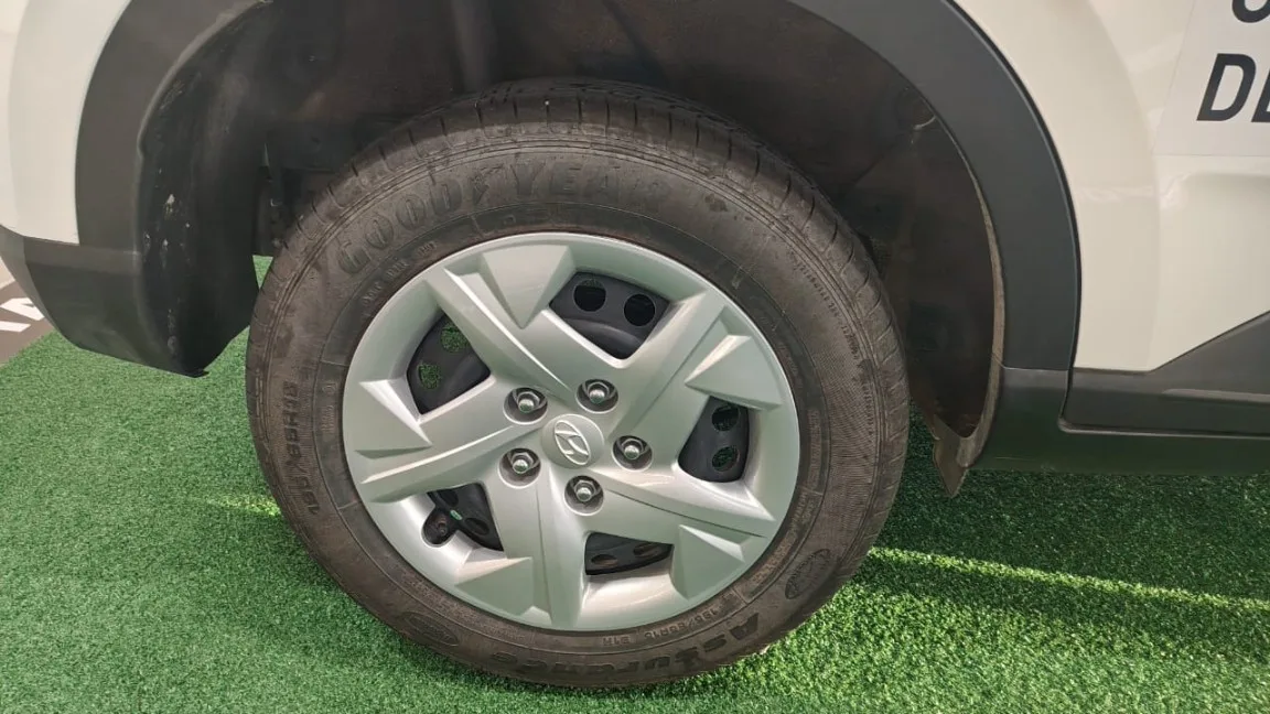 2025 Hyundai VENUE VENUE 1.2 PREMIUM MT MY24 thumbnail 25
