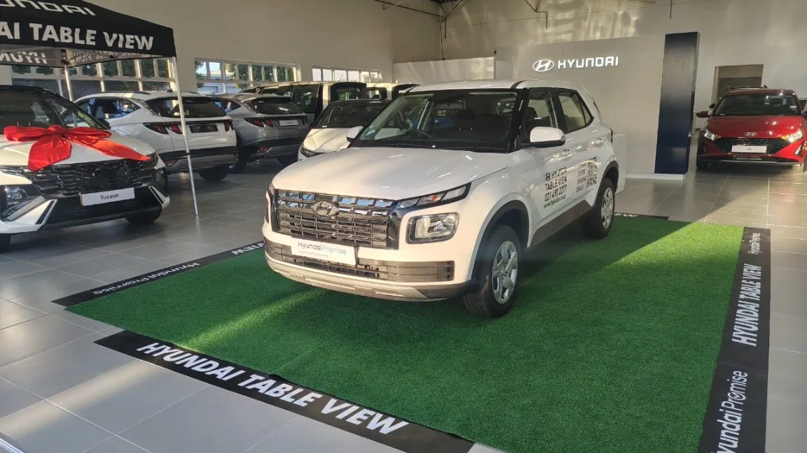 2025 Hyundai VENUE VENUE 1.2 PREMIUM MT MY24 thumbnail 3