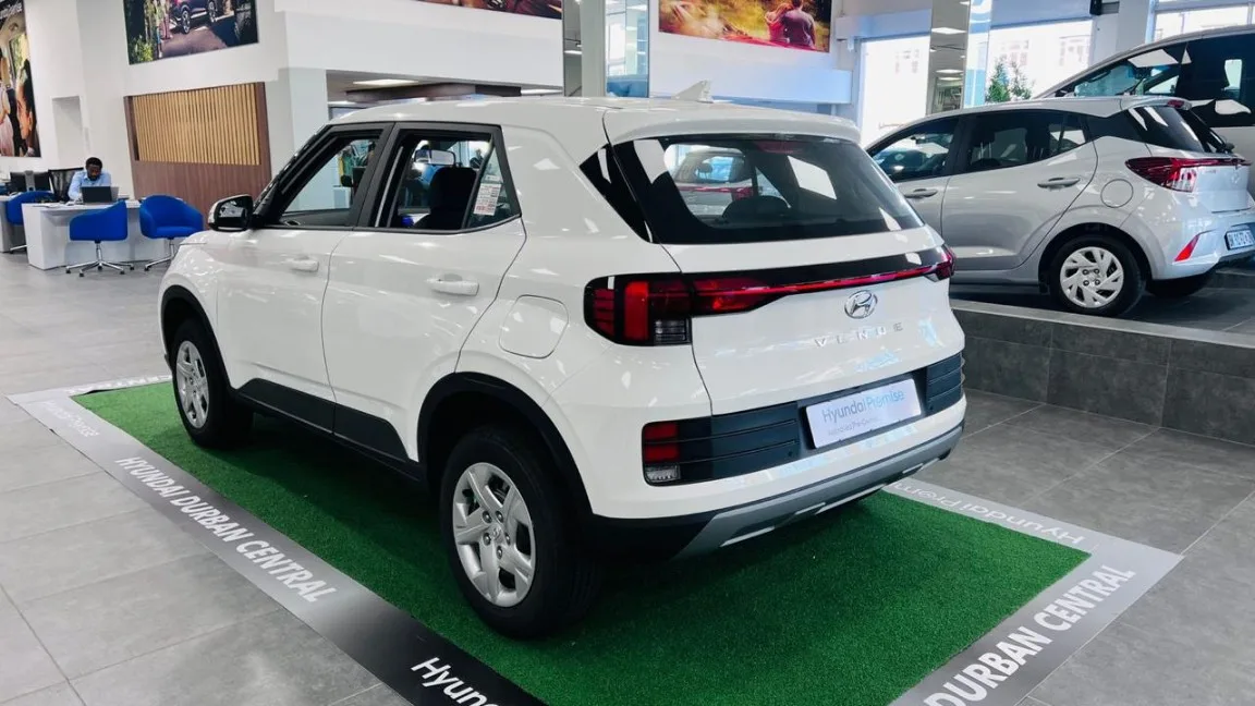 2025 Hyundai VENUE VENUE 1.2 MOTION thumbnail 5