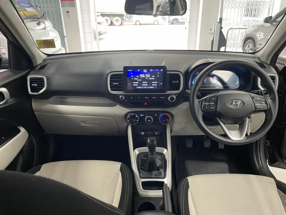 2025 Hyundai VENUE VENUE 1.2 PREMIUM MT MY24 thumbnail 15
