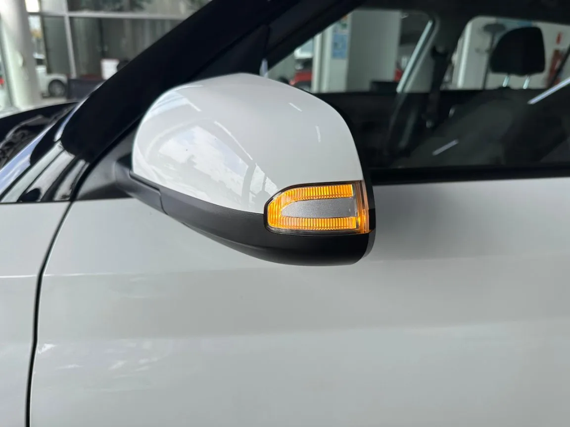 2024 Hyundai VENUE VENUE 1.2 PREMIUM MT MY24 thumbnail 3