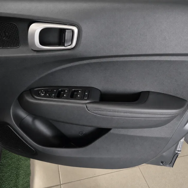 2025 Hyundai VENUE VENUE 1.2 PREMIUM MT MY24 thumbnail 18
