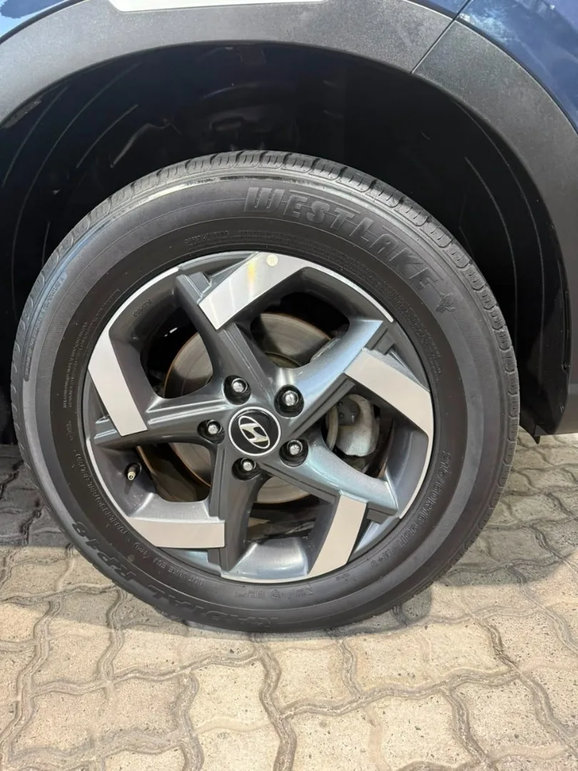 2021 Hyundai VENUE VENUE 1.0 TGDI LIMITED EDITION M/T thumbnail 4