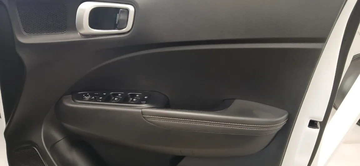 2021 Hyundai VENUE VENUE 1.0 TGDI FLUID M/T 2 TONE thumbnail 20