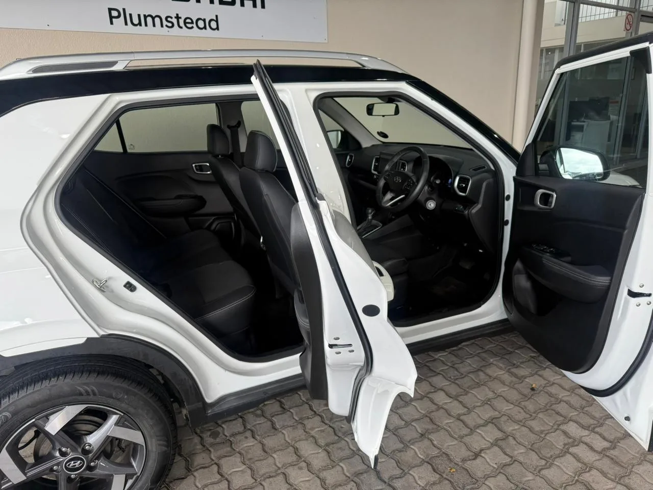 2021 Hyundai VENUE VENUE 1.0 TGDI FLUID M/T 2 TONE thumbnail 8