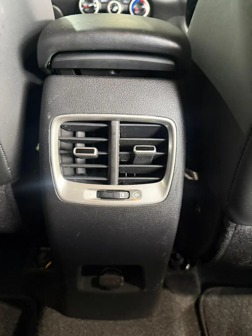 2021 Hyundai VENUE VENUE 1.0 TGDI FLUID M/T 2 TONE thumbnail 19