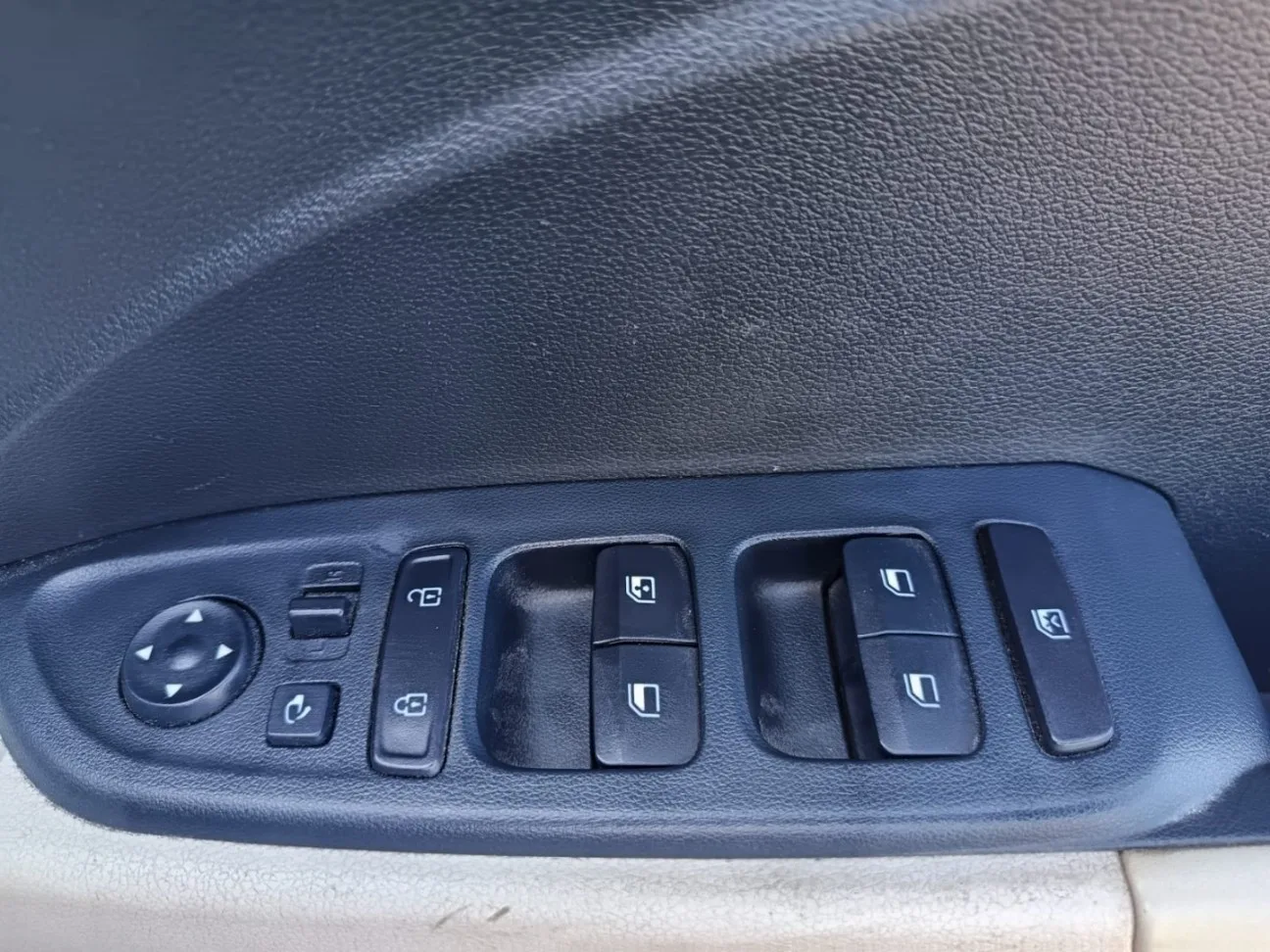 2021 Hyundai VENUE VENUE 1.0 TGDI FLUID M/T thumbnail 8