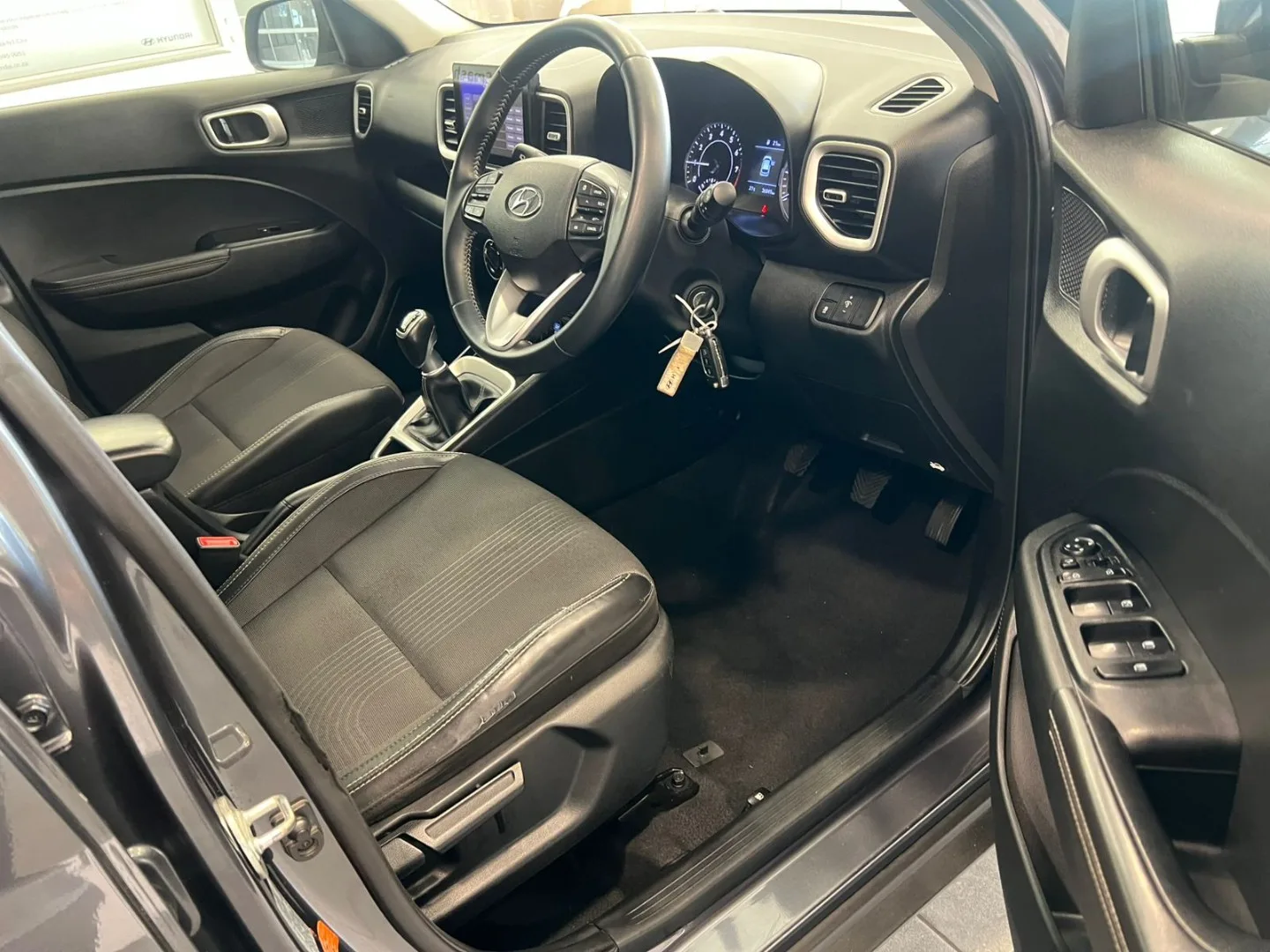 2022 Hyundai VENUE VENUE 1.0 TGDI FLUID M/T thumbnail 10