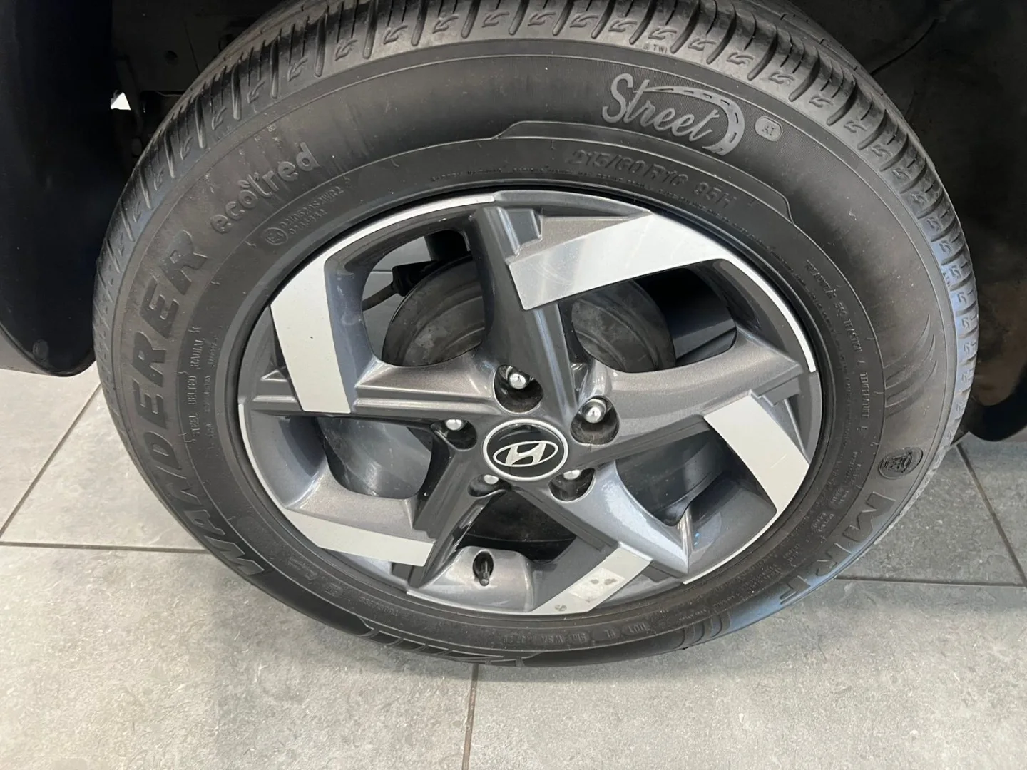 2022 Hyundai VENUE VENUE 1.0 TGDI FLUID M/T thumbnail 18