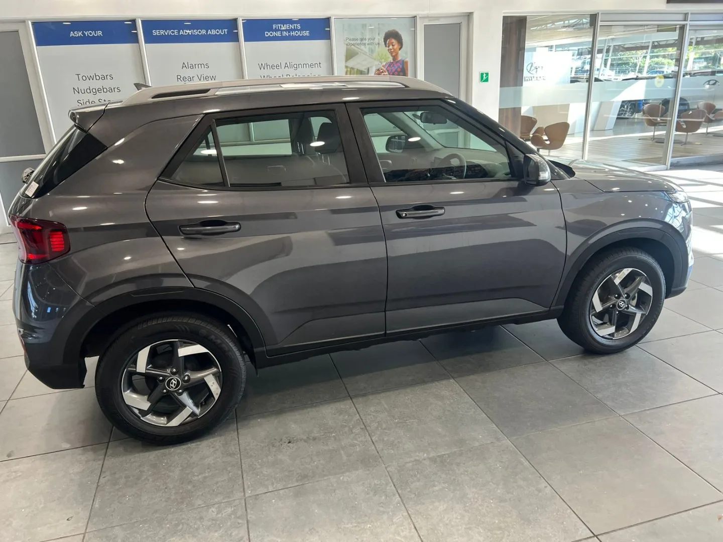 2022 Hyundai VENUE VENUE 1.0 TGDI FLUID M/T thumbnail 7