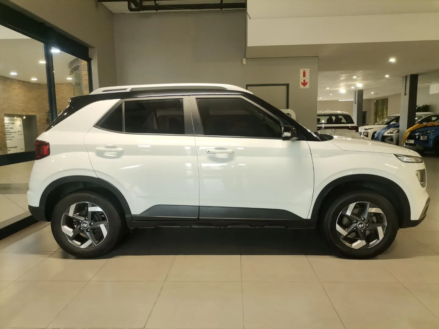 2021 Hyundai VENUE VENUE 1.0 TGDI FLUID M/T thumbnail 20